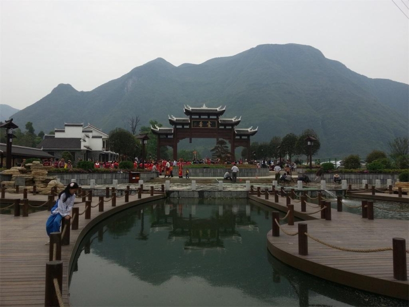 景區(qū)內(nèi)為什么要安裝負(fù)氧離子監(jiān)測設(shè)備？